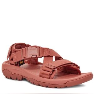 LIKE NEW Teva Size 8 Hurricane Verge Sandals muted red rose pink